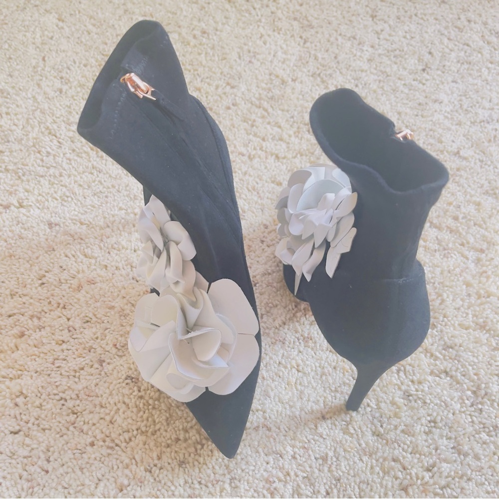 Sophia Webster Black Heels with White Floral Detail